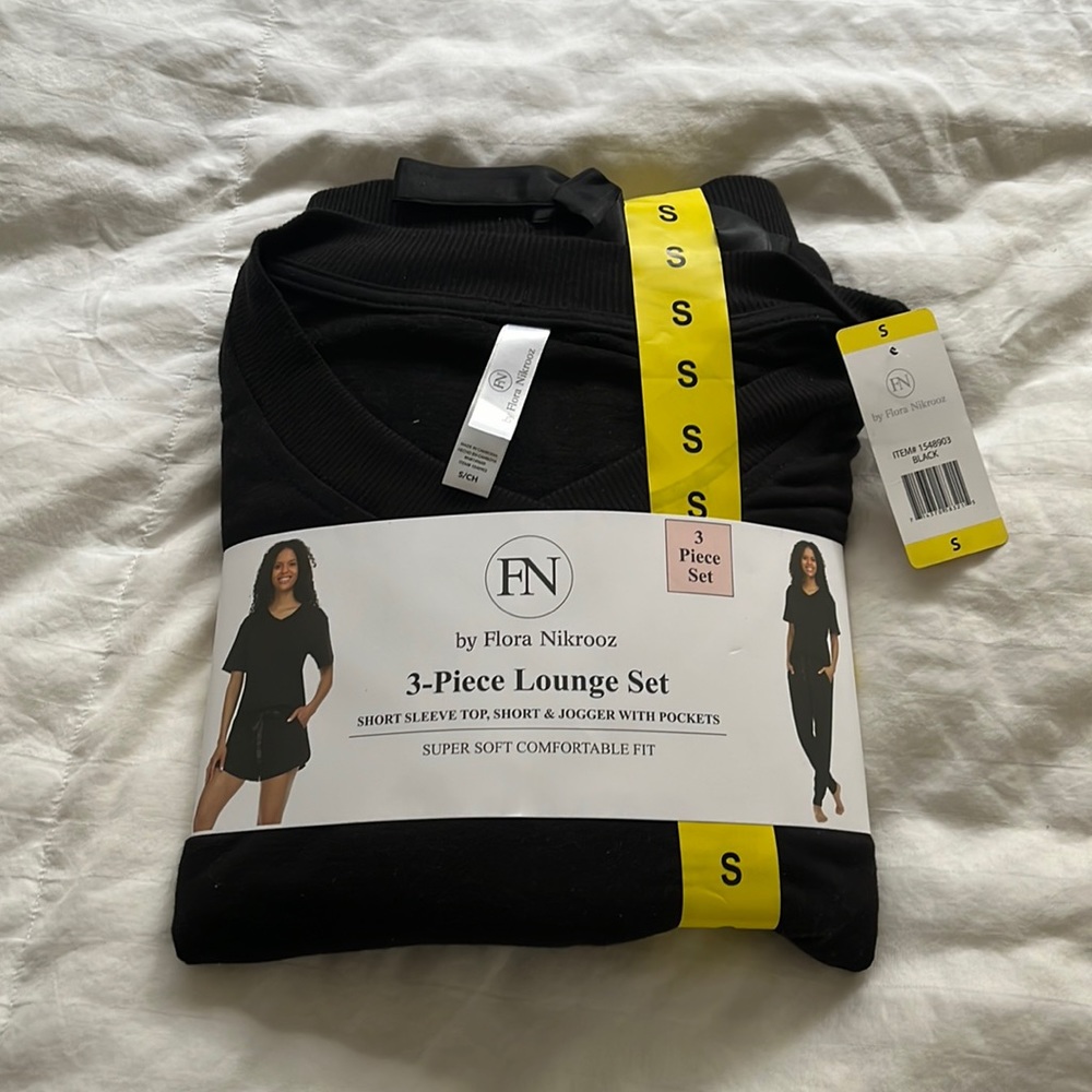 3 piece Lounge Set comes with Short Sleeve top/ shorts/ joggers. SO soft!